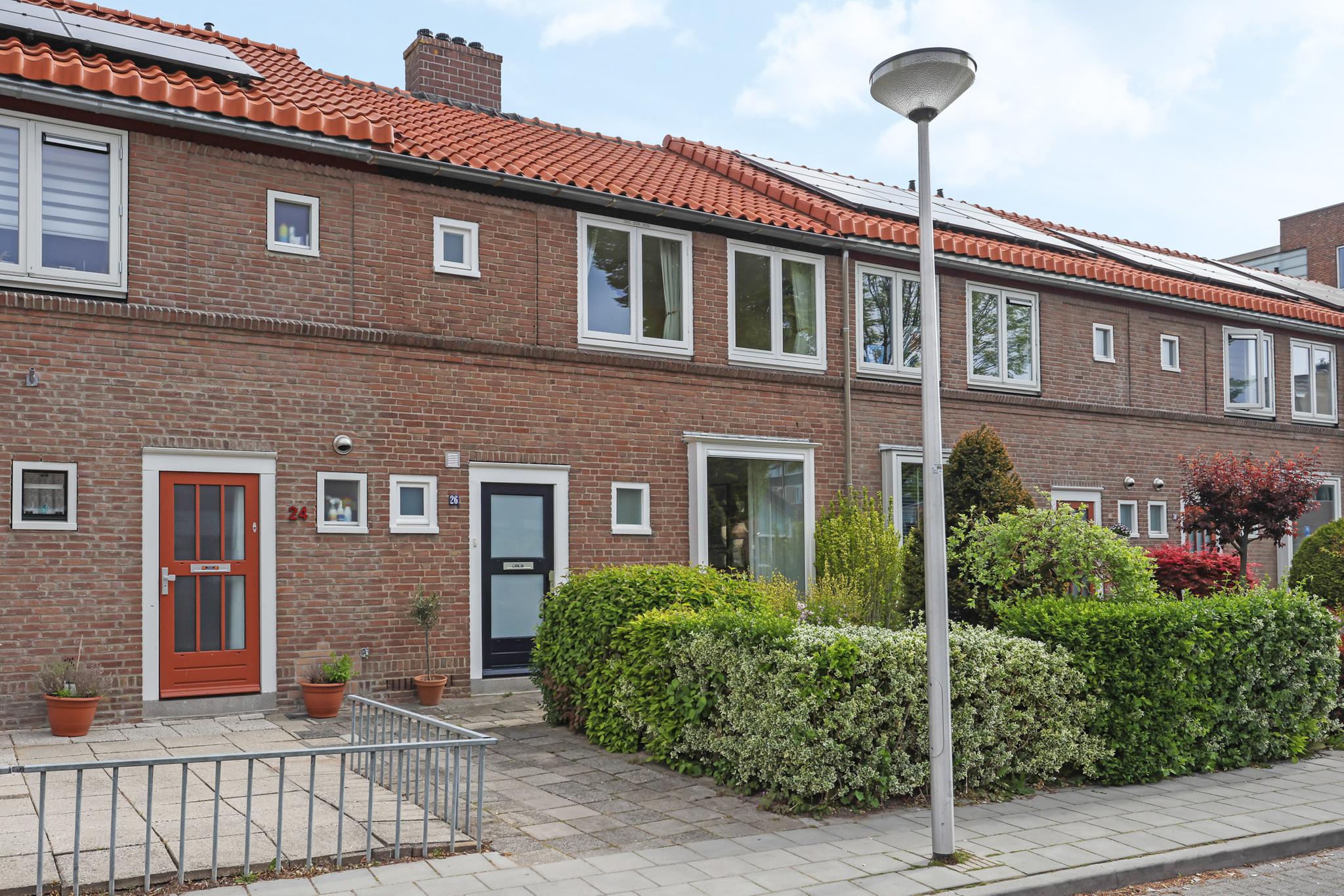 Van Linschotenstraat 26 in Kruiskamp / Amersfoort, Amersfoort