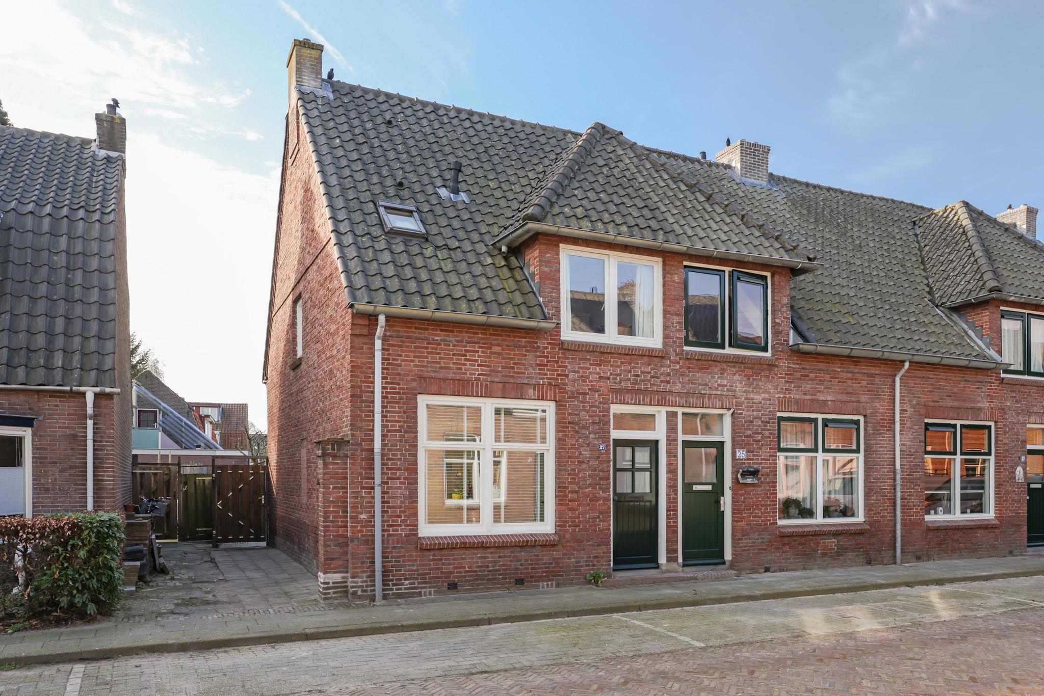 Paulus Potterstraat 27 in Vermeerkwartier / Leusderkwartier / Bergkwartier / Amersfoort, Amersfoort